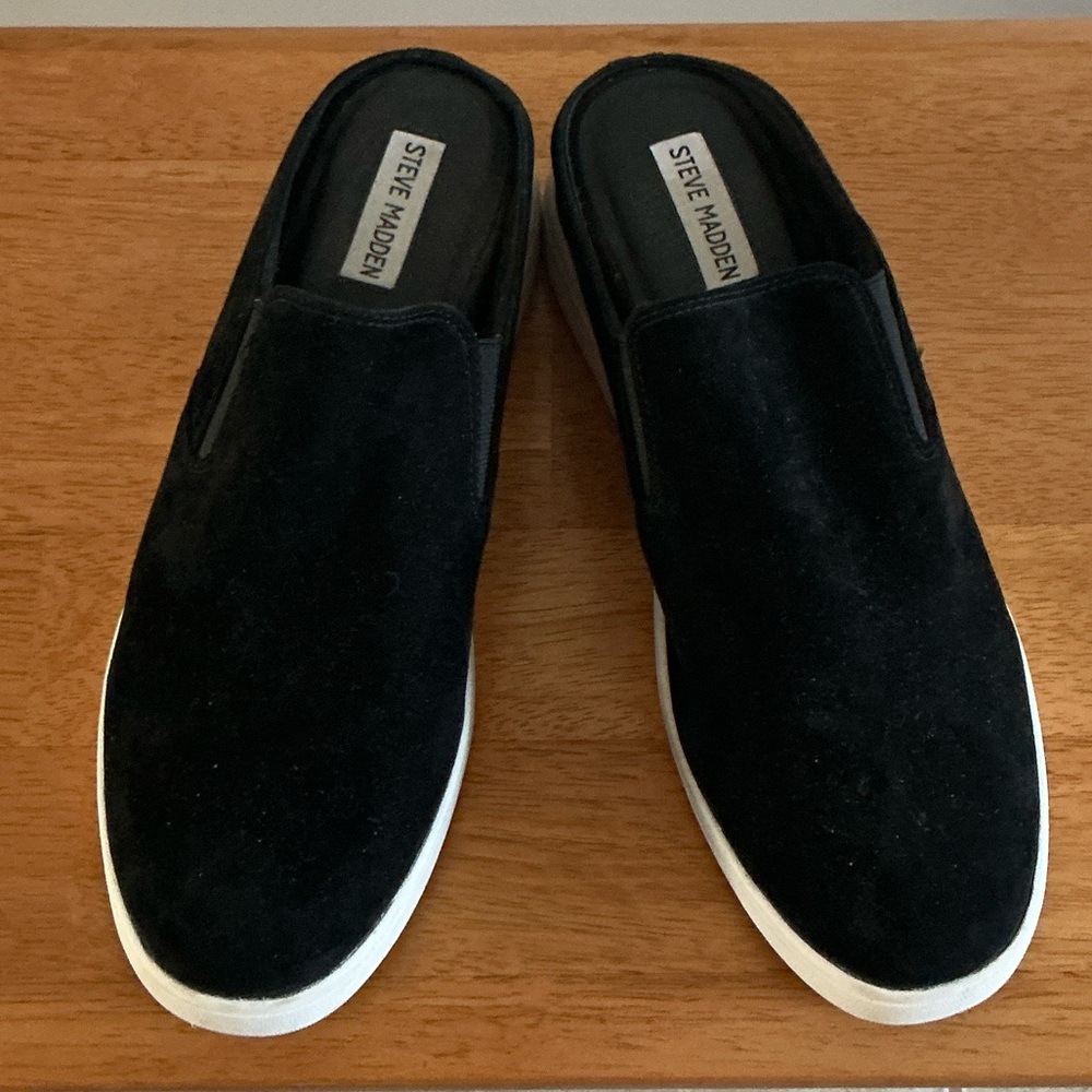 Steve Madden Ezekiel Women’s Black Suede Slip on Loafers, size 11